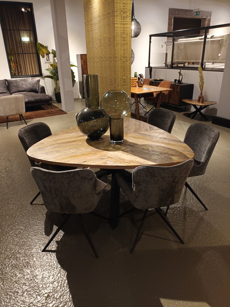 Trivero Diningtable