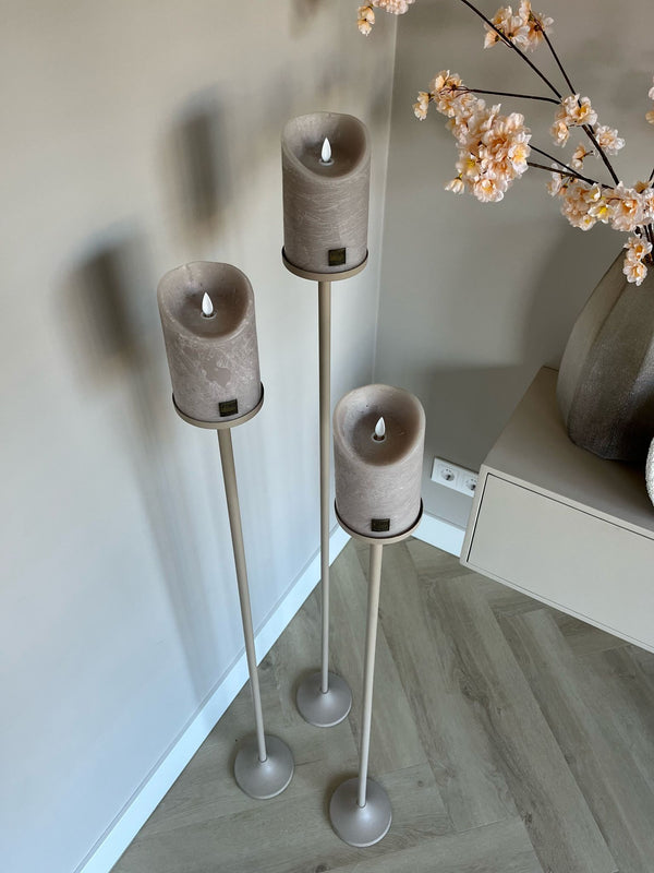 Beige vloerkandelaren Set van 3 stuks incl. beige LED candles
