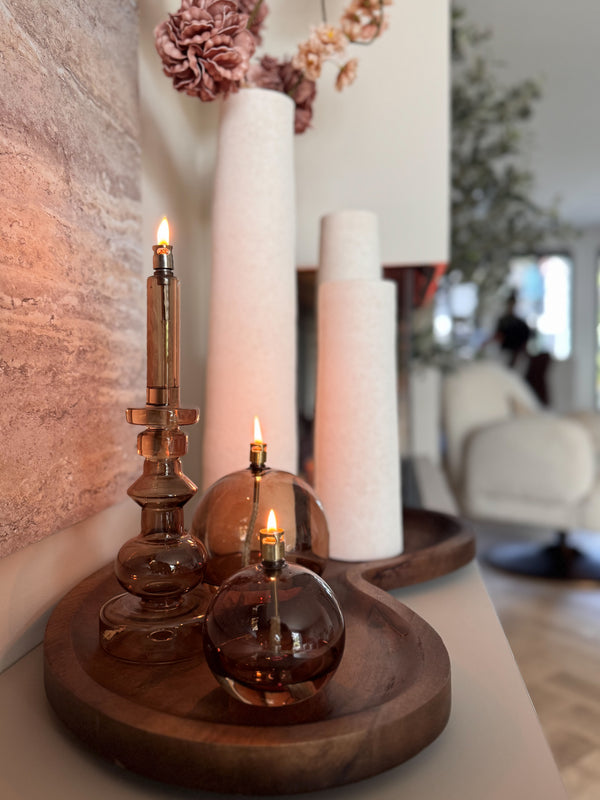 Villeta Kidney Dienblad Walnut – Vase The World