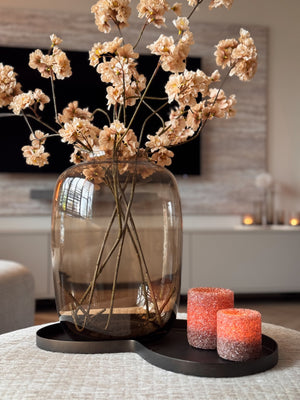Champagne Glow Set | Shop the Look | Vase the World Artic M Taupe Vaas & Waxinelichtjes op Dienblad Villeta Bronze