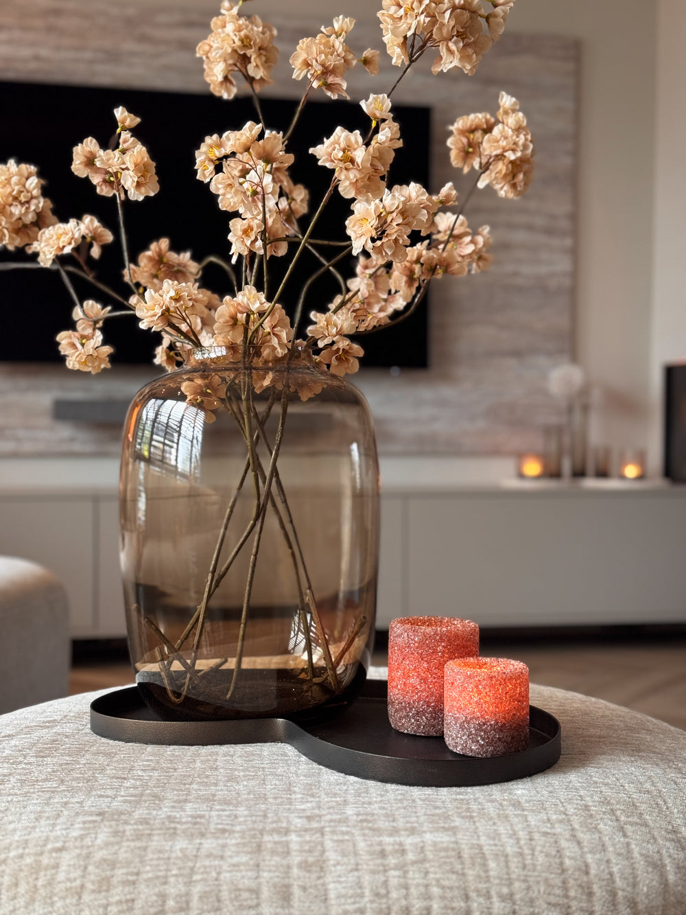 Champagne Glow Set | Shop the Look | Vase the World Artic M Taupe Vaas & Waxinelichtjes op Dienblad Villeta Bronze