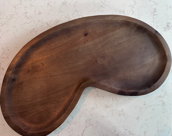 Villeta Kidney Dienblad Walnut – Vase The World