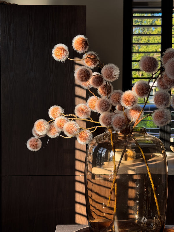 Kunstbloem Fluffy Pom Pom Coffee brown