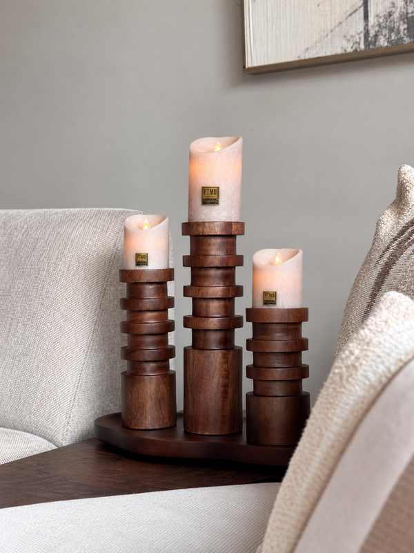Kandelaren set van 3 Vail van Vase the World met Led candles van PTMD