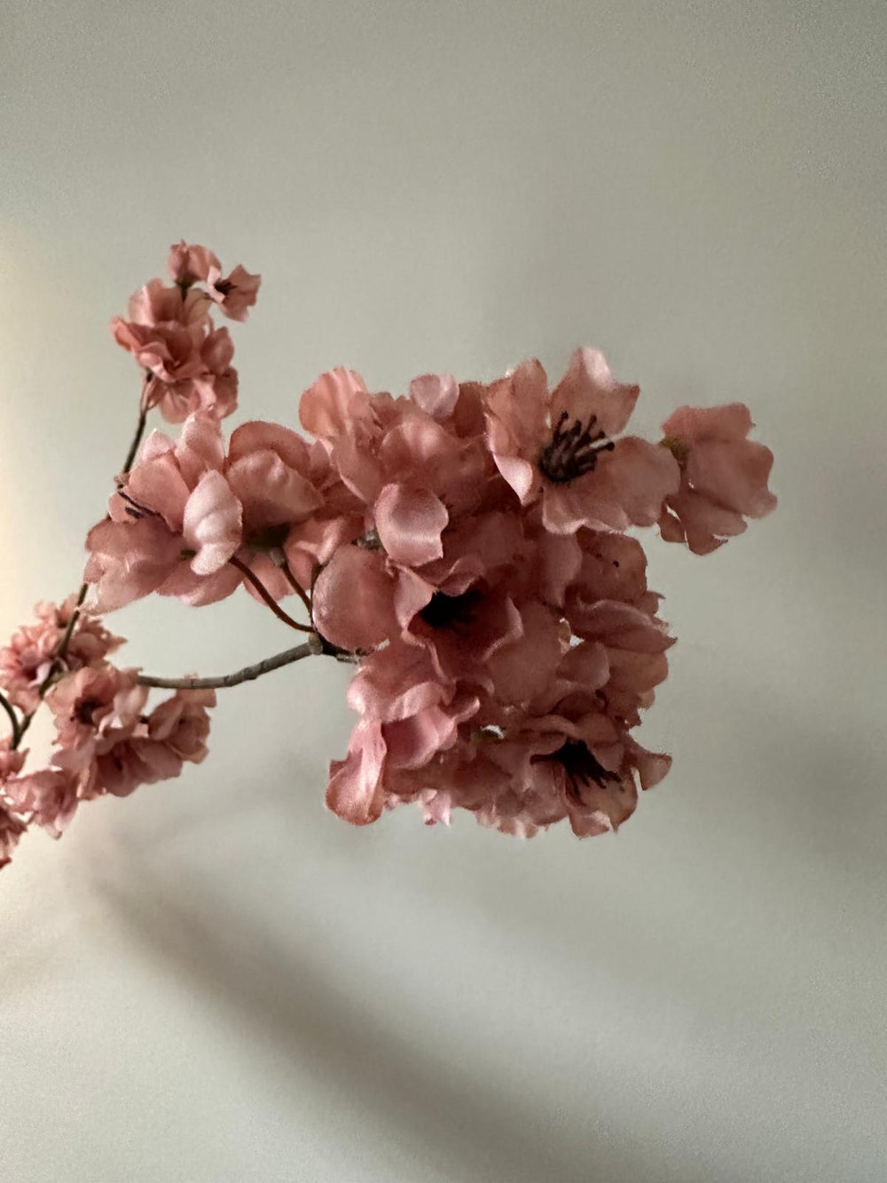 Oud roze kunstbloesemtak van 85 en 126 cm voor een stijlvol interieur