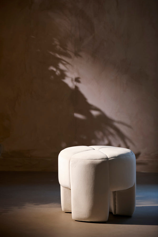 Pouf Ø51x45 cm BATOEMI velvet white Light & Living