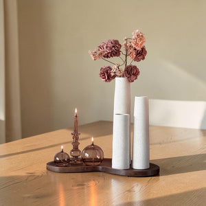 Set Walnut & Warmth | Shop the Look |  Cone vazen, Villeta walnut dienblad & Peri Living olielampjes