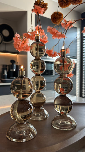 The Golden Touch | Shop the Look | Collier Champagne Glazen Olielampen Peri Living Close Up