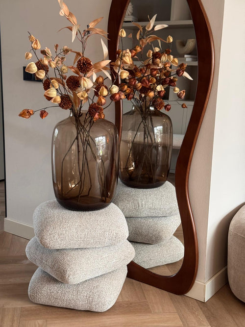 Vaas Artic XL Taupe Vase the World sfeerfoto