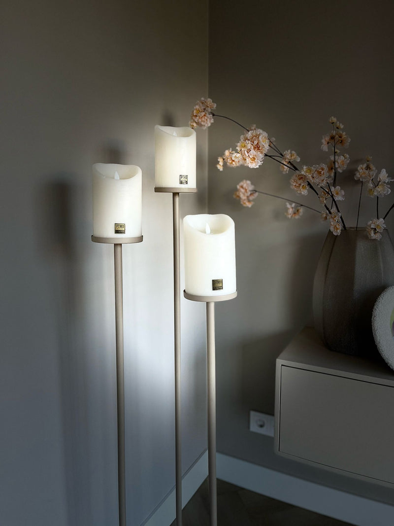 vloerkandelaren set van 3 beige met witte led light candles