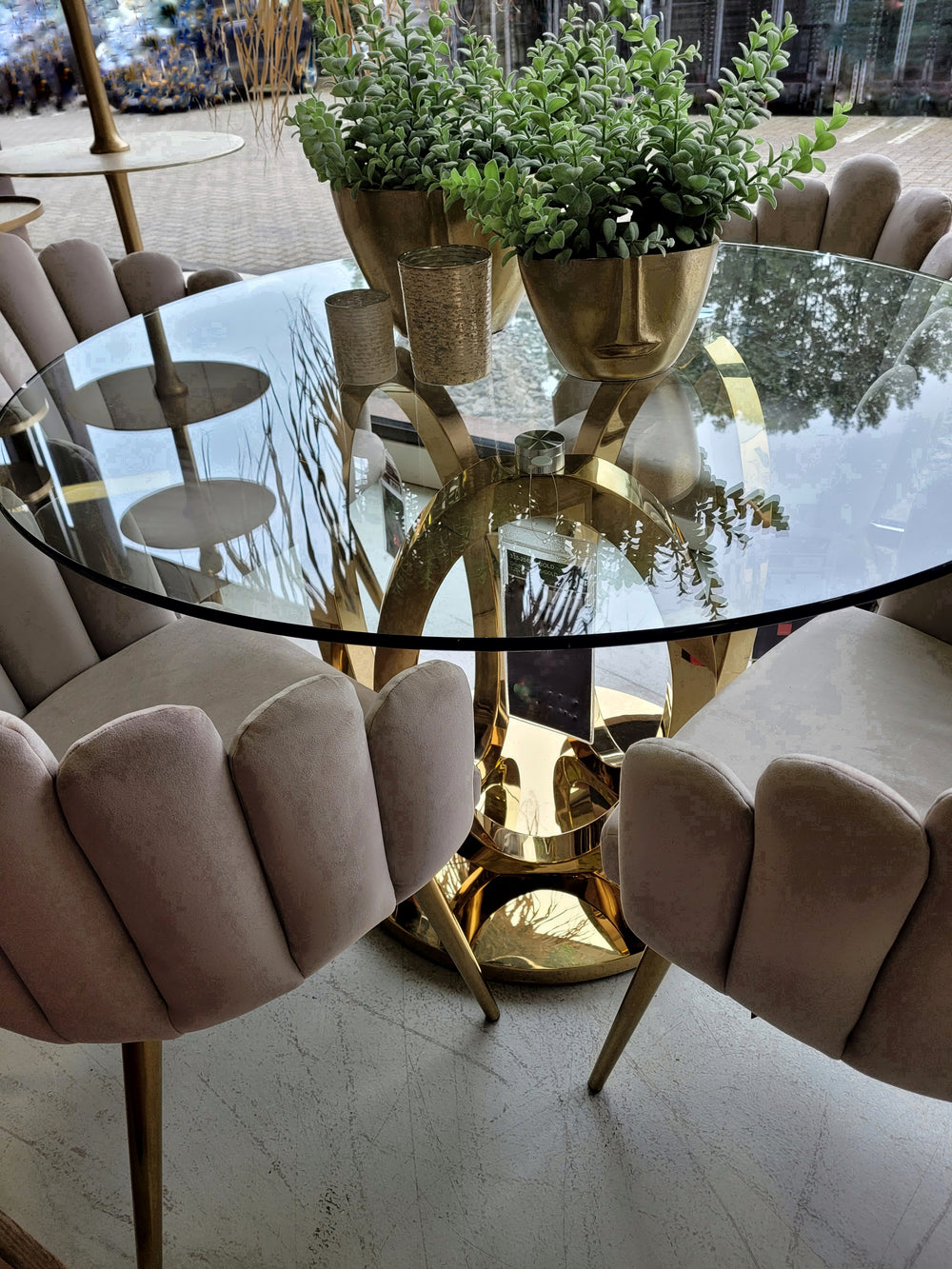 Eettafel Ravi